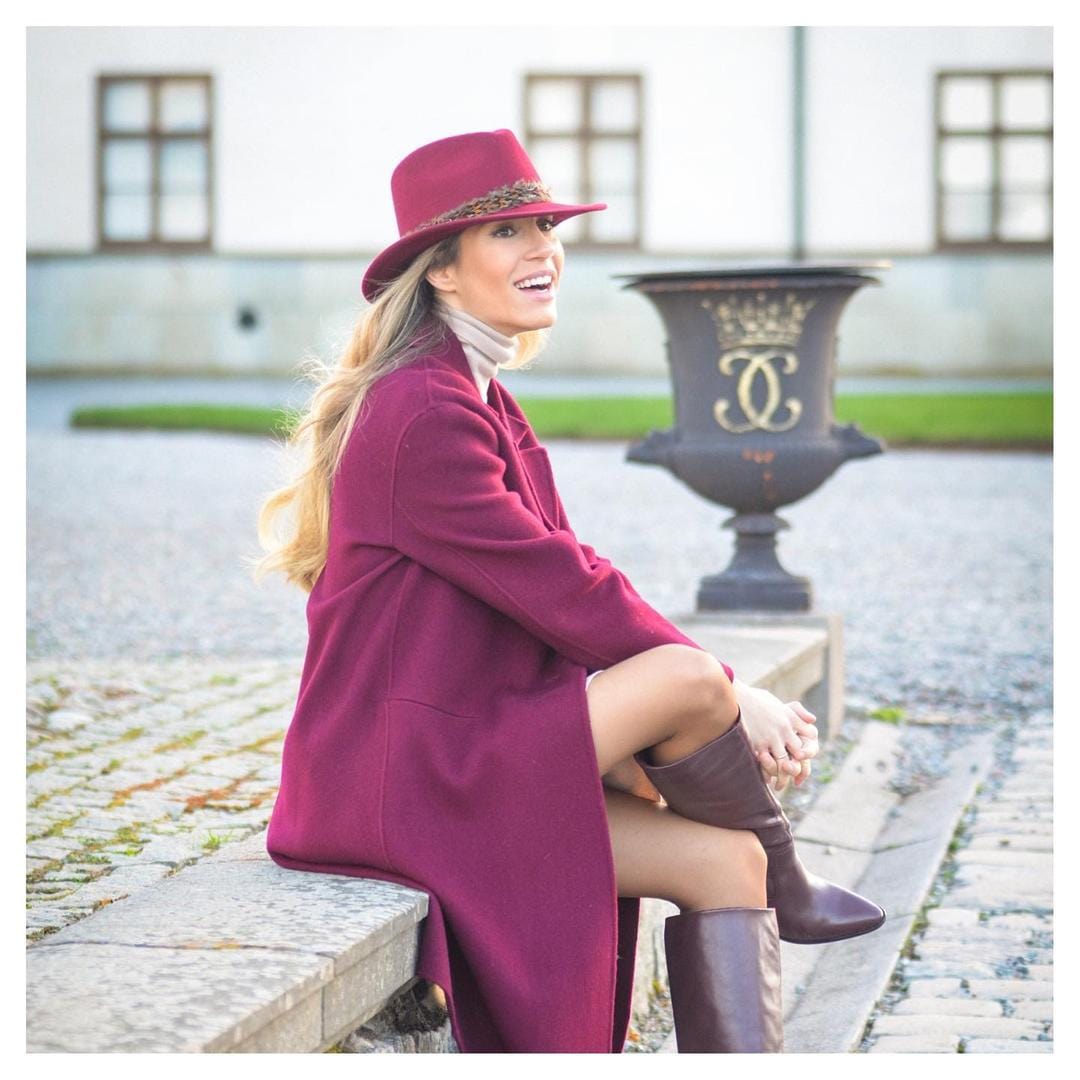 The Suffolk Fedora Maroon Pheasant Feather Wrap