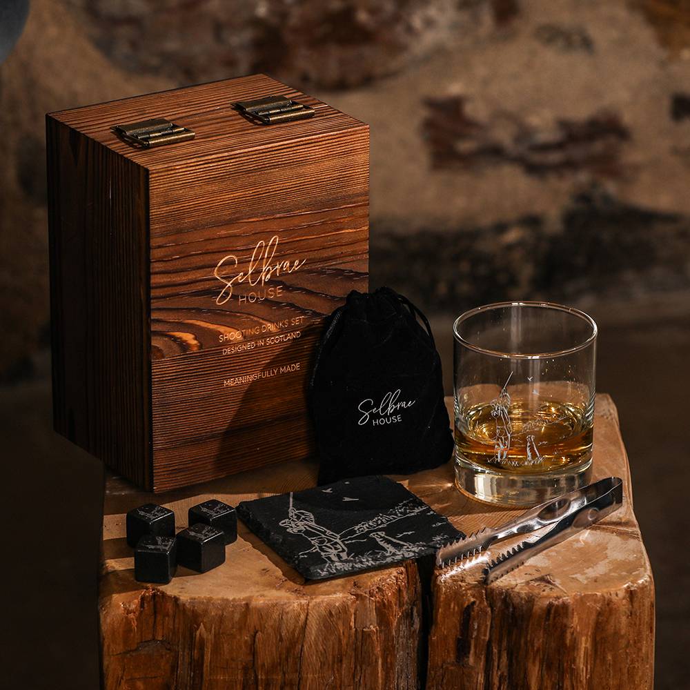 Glass Tumbler Set with Shooting Design